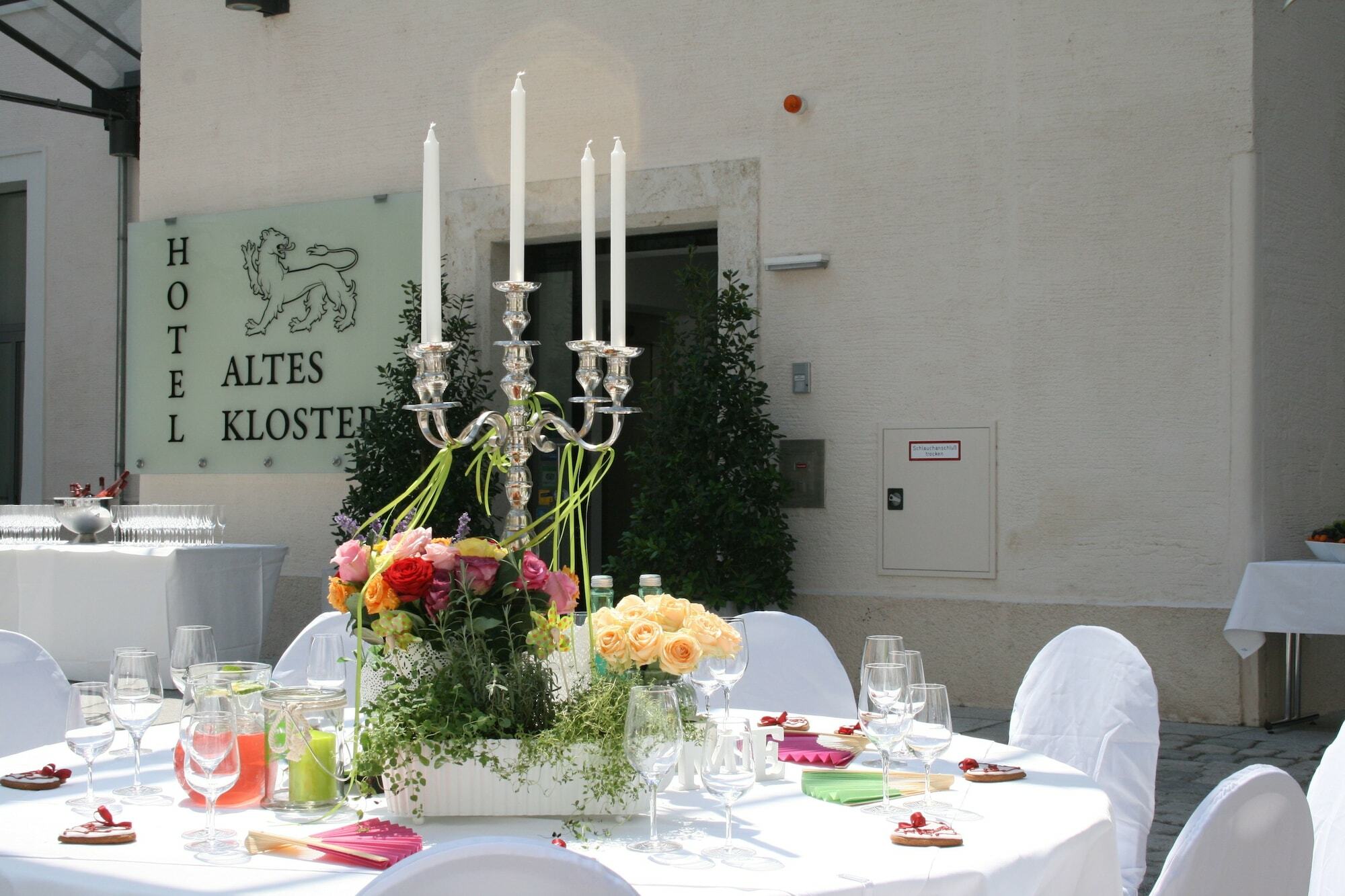 היינבורג אן דר דונאו Hotel Altes Kloster מראה חיצוני תמונה